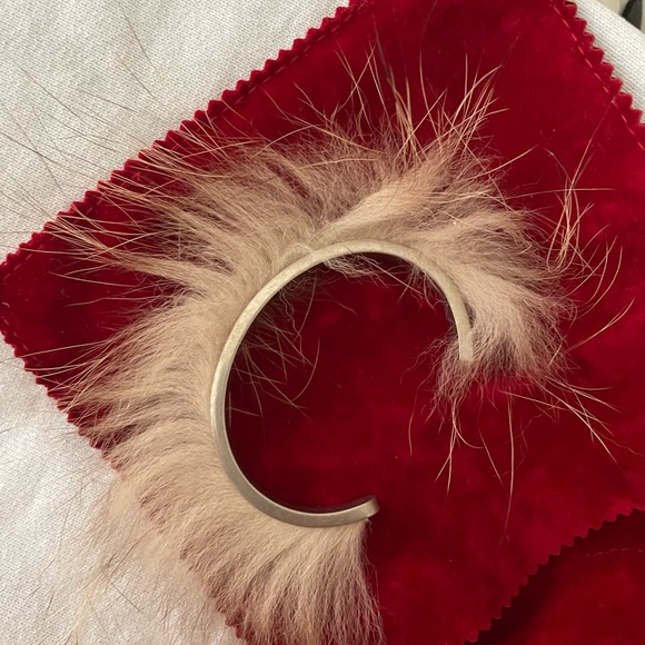 Salvatore Ferragamo fur and metal bangle - Picture 2 of 3